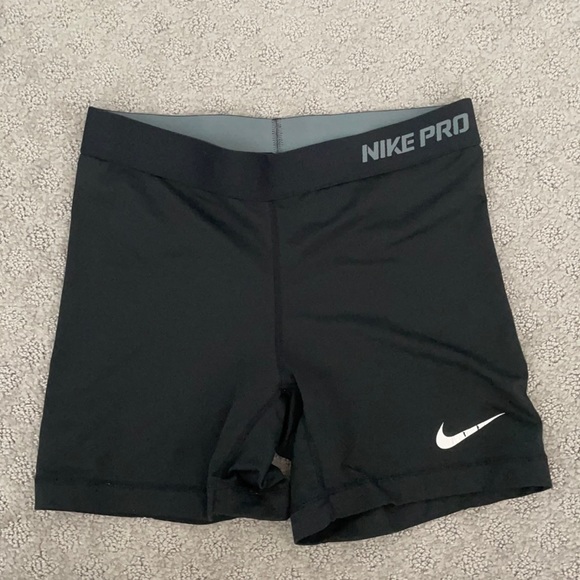 Nike Pants - Nike Pro Spandex 3.5” seam